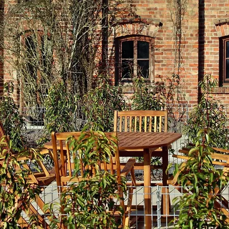 Bella, Gutshof Jarnitz 24, Apartman Ralswiek