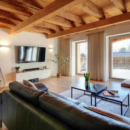 Bella, Gutshof Jarnitz 24, Apartman Ralswiek