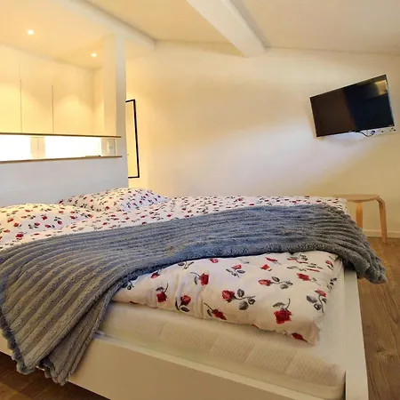 Apartman Bella, Gutshof Jarnitz 24, *